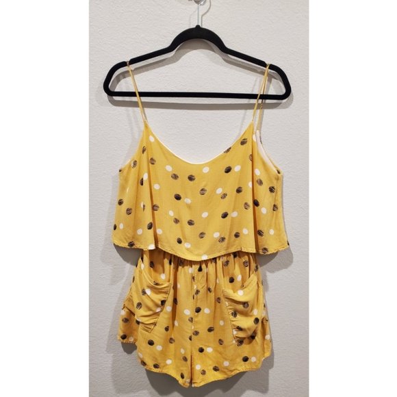 ALL IN FAVOR Dots Yellow Romper - Picture 4 of 4